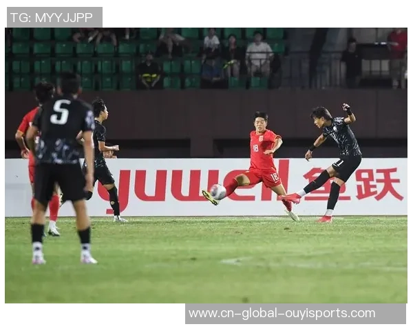 中国U16青年队迎战塔吉克斯坦U16球队争夺亚洲足球赛资格